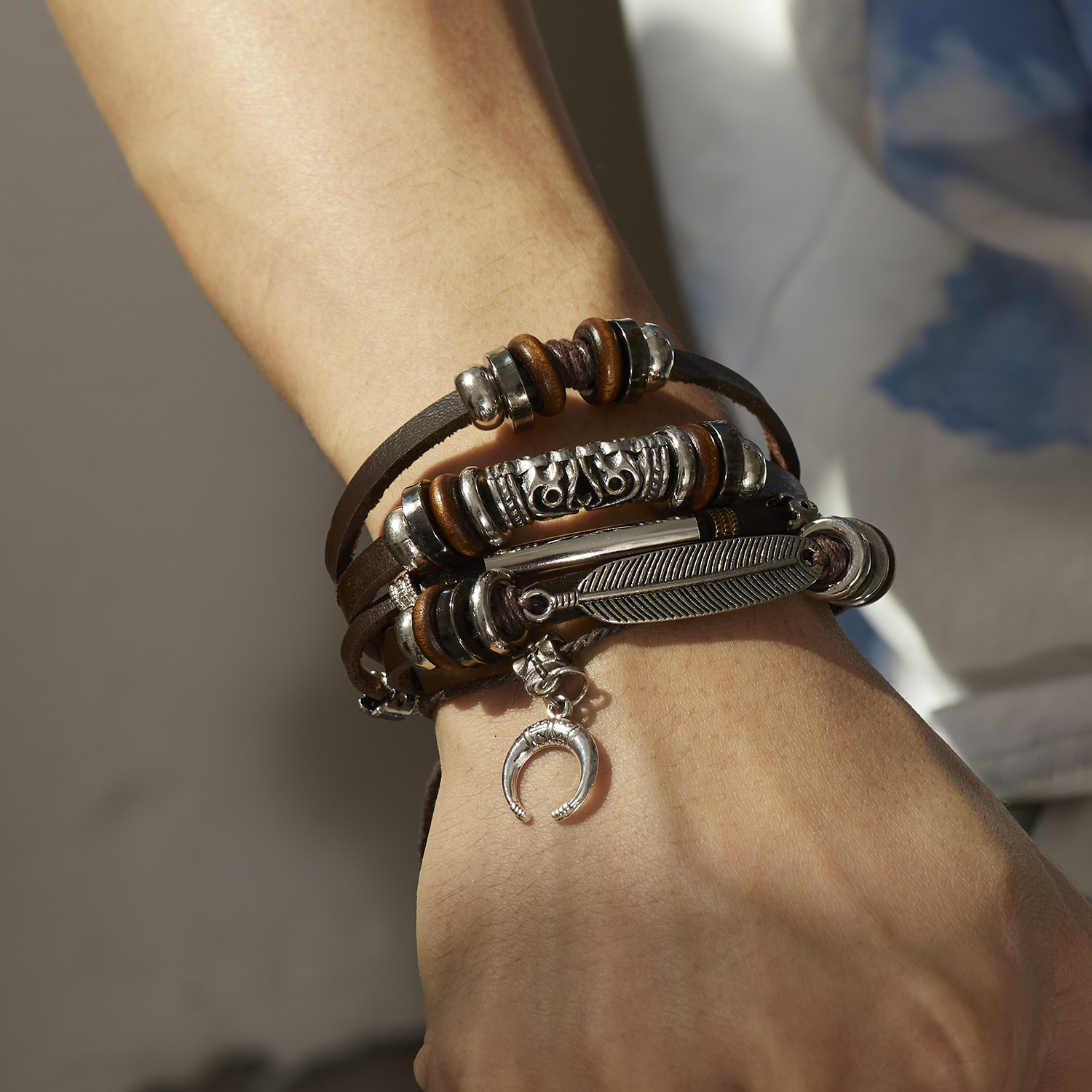 Hot Sale Men Feather Leather B - Men'S Accessories Jewelry Sale avaliação e preço