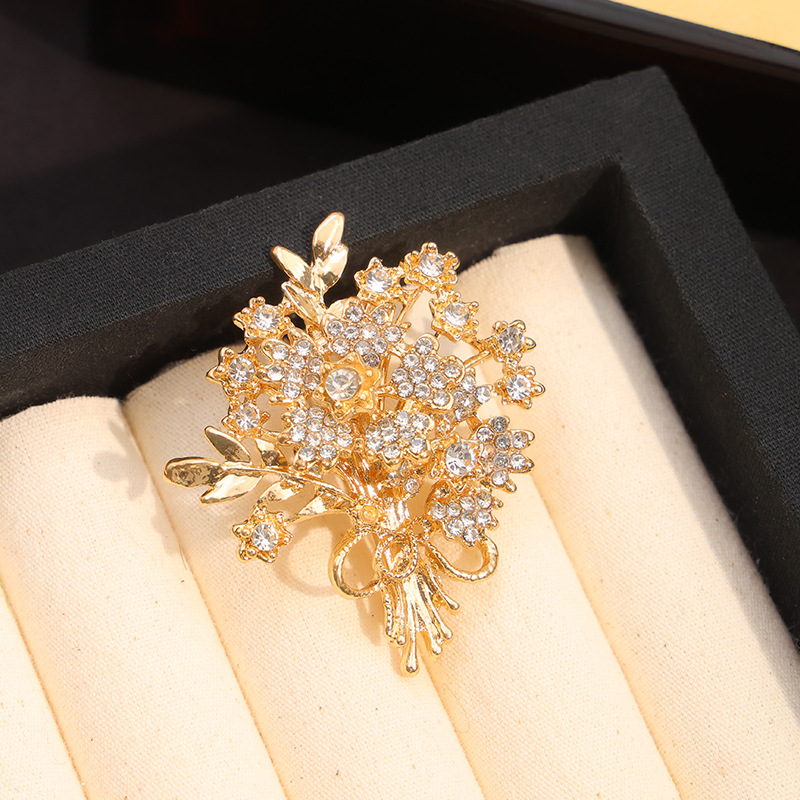 Luxury Brooches for Women Men  - Men Accessories Bouquet avaliação e preço