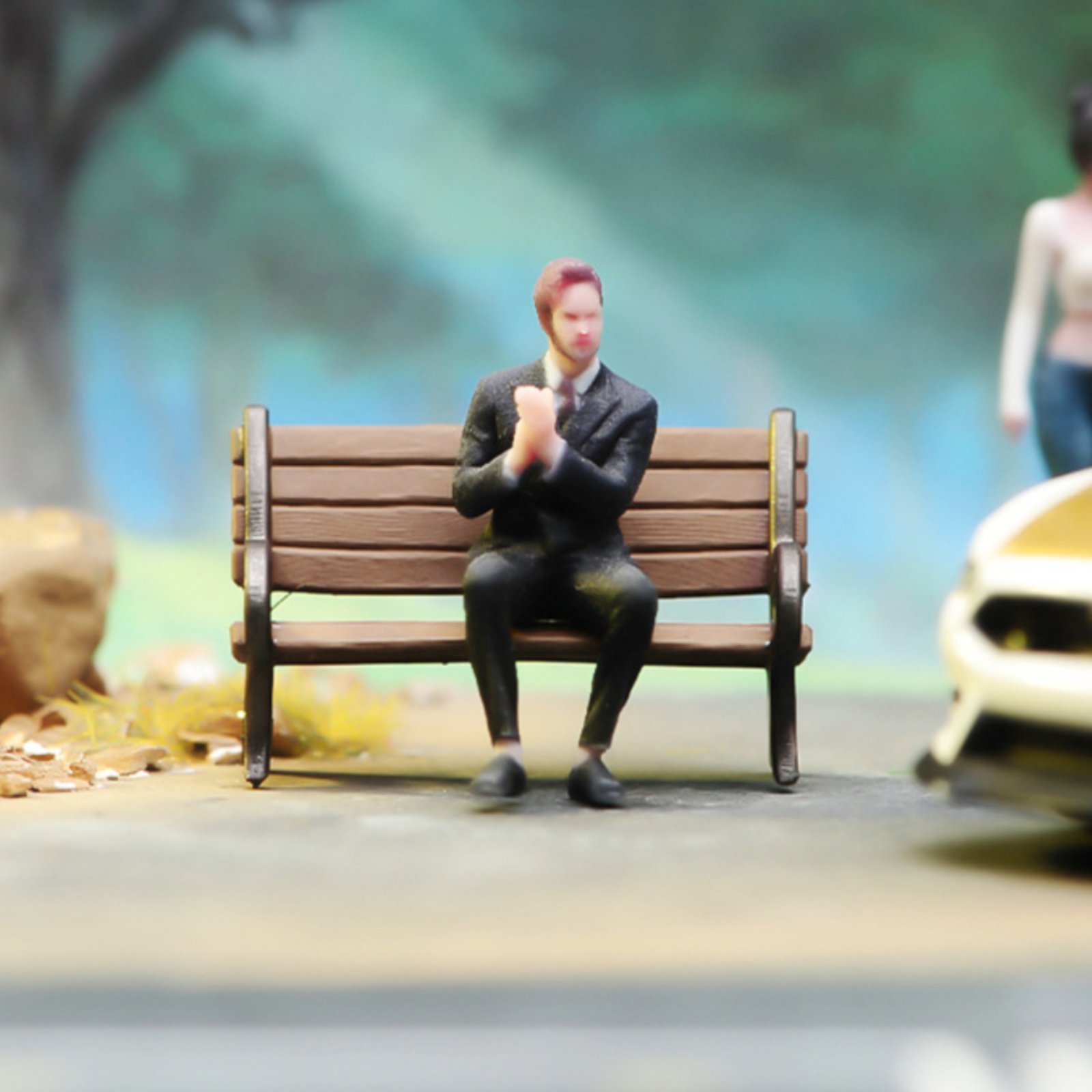 1:64 Scale Sitting Man Figure  - Men'S Suit Accessories avaliação e preço